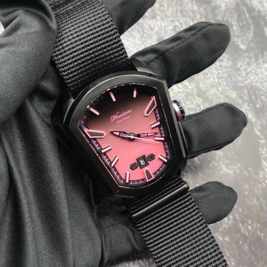 PHANTOMS-The Warship Palace